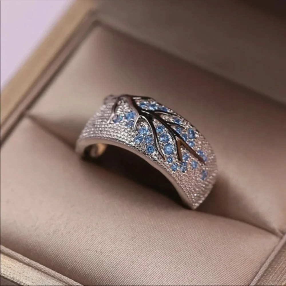 Silver Blue Crystal Leaf Branch Wide Band Statement Ring NWT